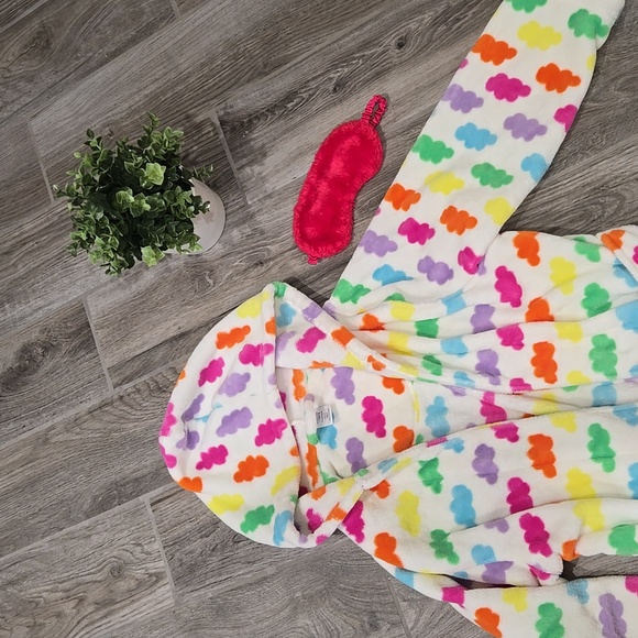 NWOT-  TUCKER & TATE Fleece Hooded Robe (Hooded, Pockets, and Belt) + SleepMask - Picture 2 of 5